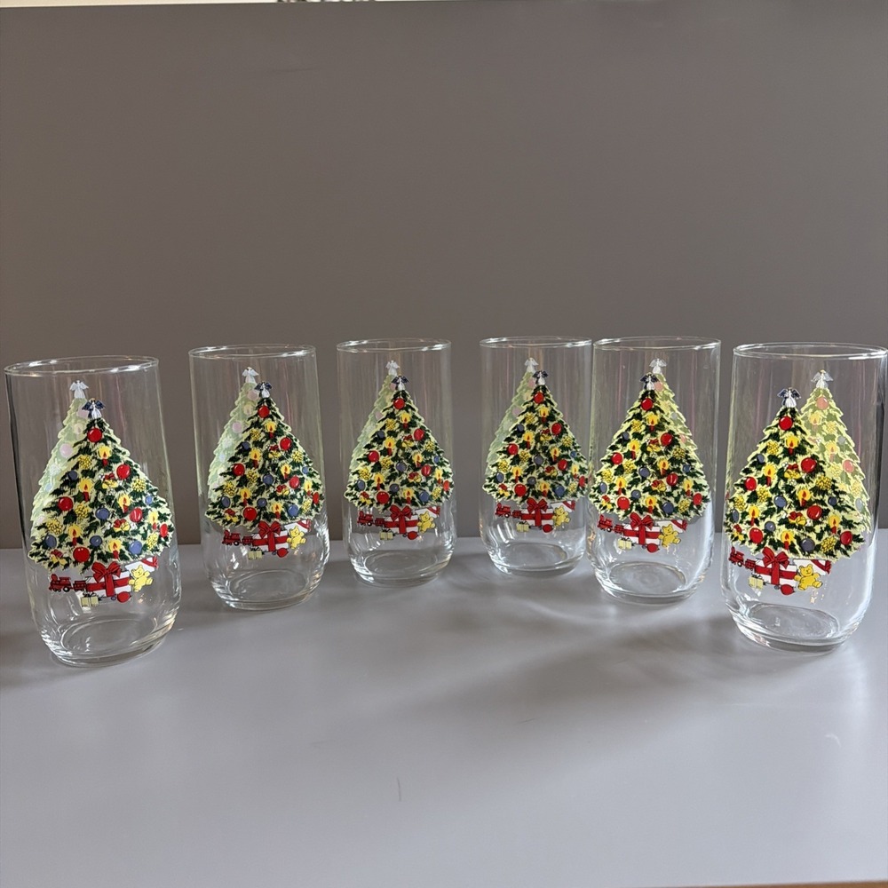 Set of 6 Vtg 80s Glass Christmas Tree Glass Tumblers Luminarc Holiday Retro